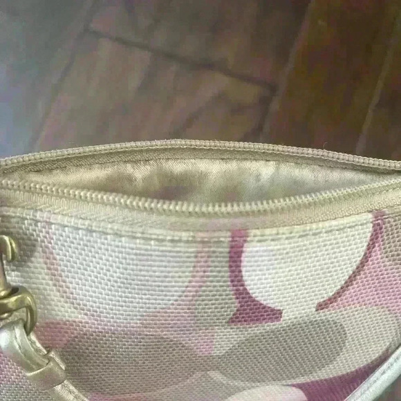 Coach Signature Colette Scarf Print Wristlet Clutch Pink - Picture 7 of 8